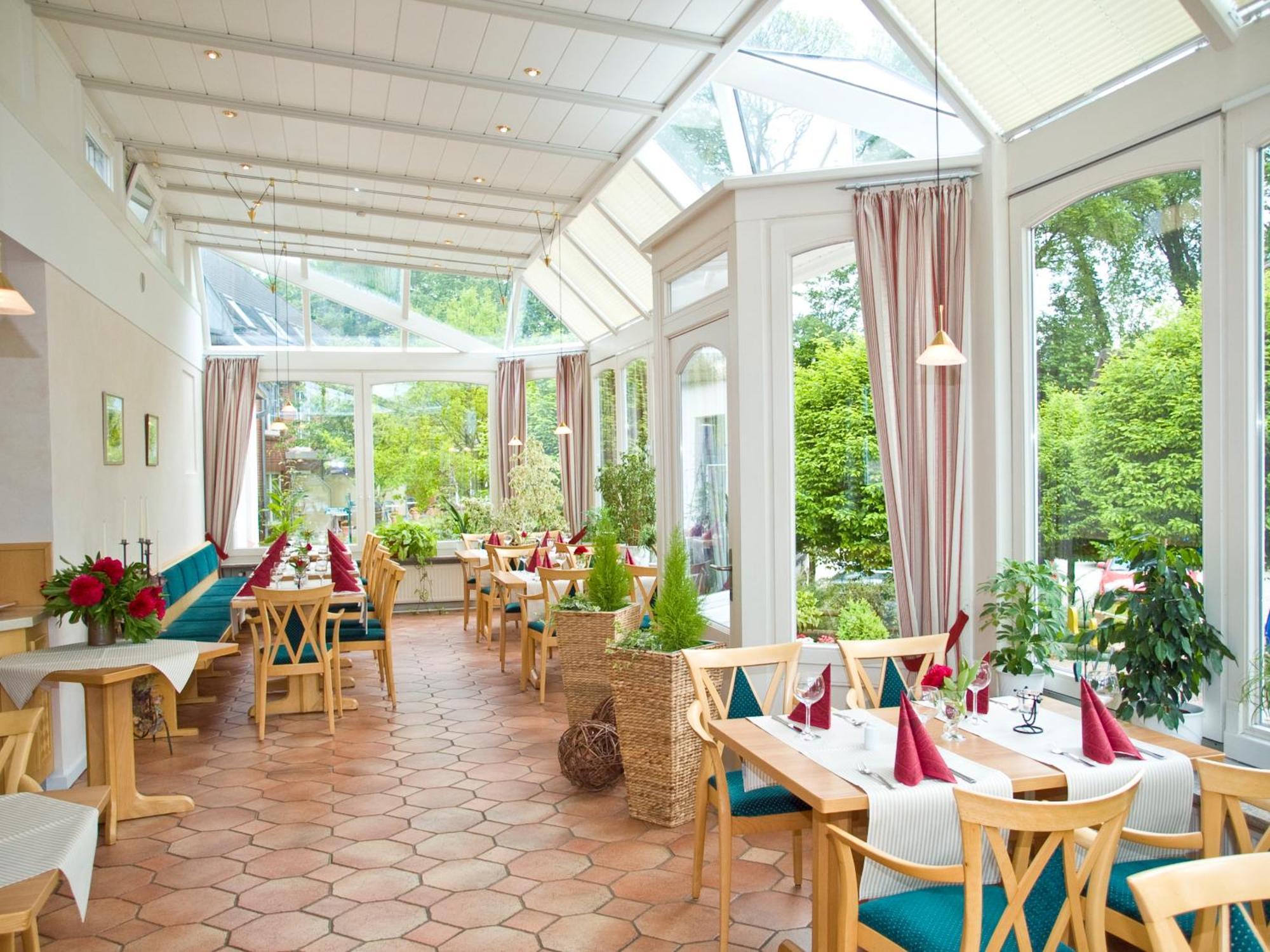 Flair Landhotel Strengliner Muehle Pronstorf Exteriör bild