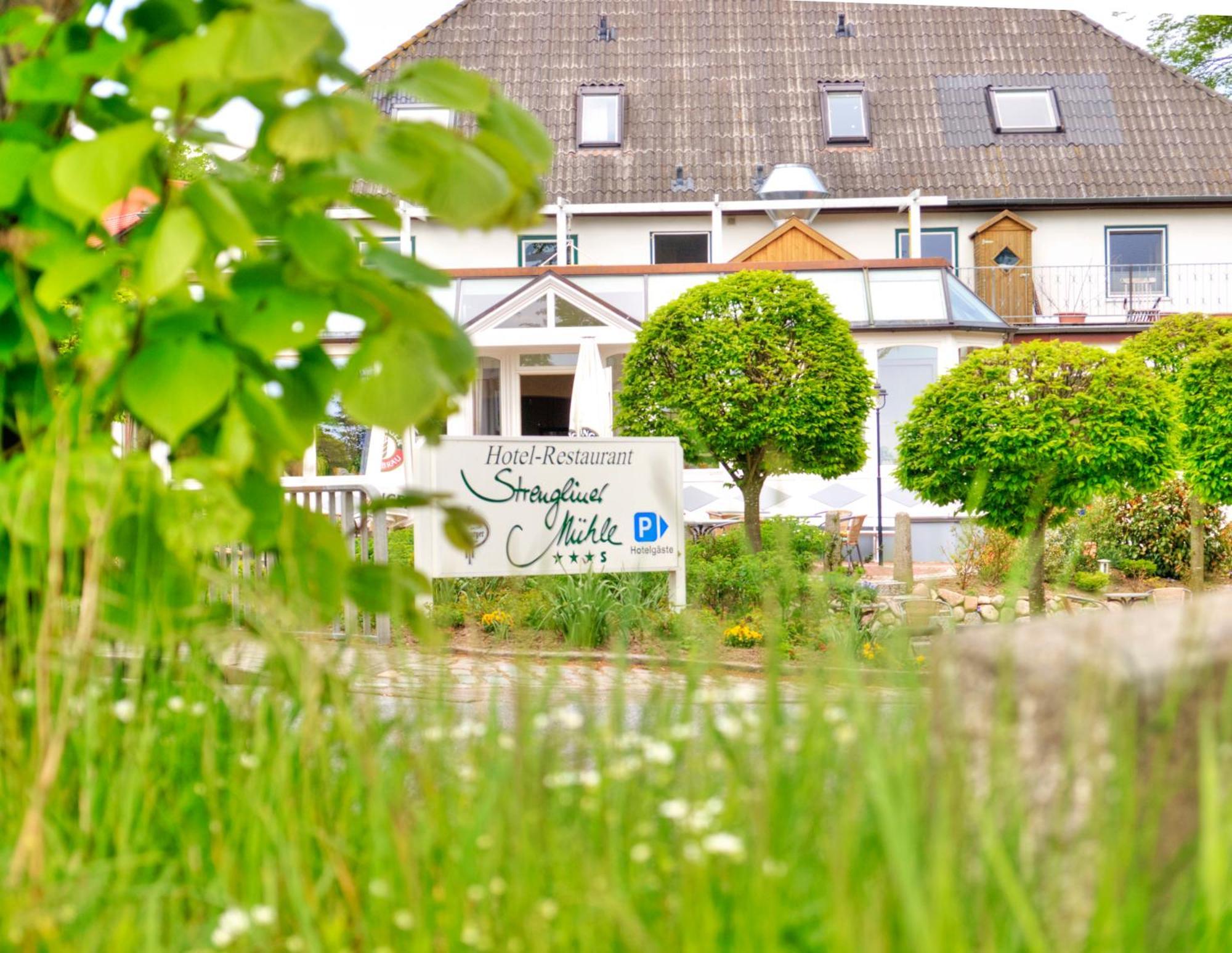 Flair Landhotel Strengliner Muehle Pronstorf Exteriör bild
